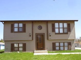 6454 N 105th St, Milwaukee, WI 53224