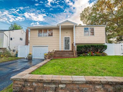 17 Lindsay Street, Huntington, NY, 11743