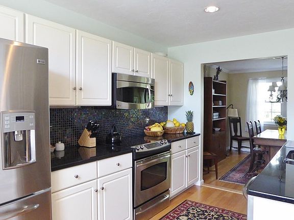 5th image of 12 Ipswich Woods Dr #12
