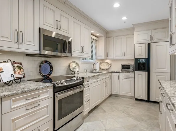 51 Landing Ln Unit 51, Brewster, MA 02631