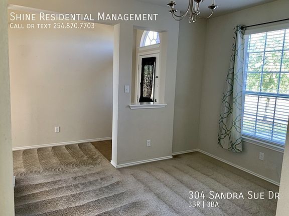3rd image of 304 Sandra Sue Dr