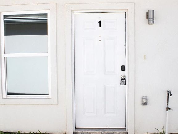 2nd image of 1600 Angelina Dr #1