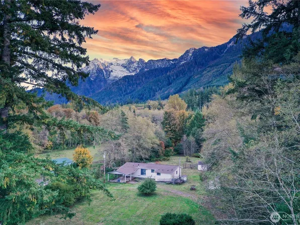 37402 State Route 530 NE, Arlington, WA 98223