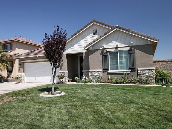 3rd image of 14298 Desert Rose St