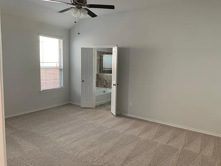 1708 Wayne Ln — Photo 10