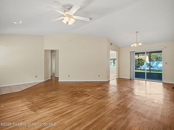 5th image of 10431 Norvell Rd