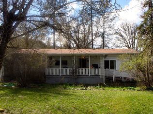 2010 Foots Creek Rd, Gold Hill, OR 97525