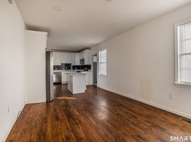 340 Pleasantview Ave, Bridgeport, CT