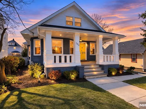 104 Walter Ave, Hasbrouck Heights, NJ 07604