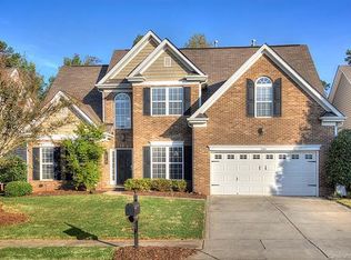 308 Mary Caroline Springs Dr, Mount Holly, NC 28120