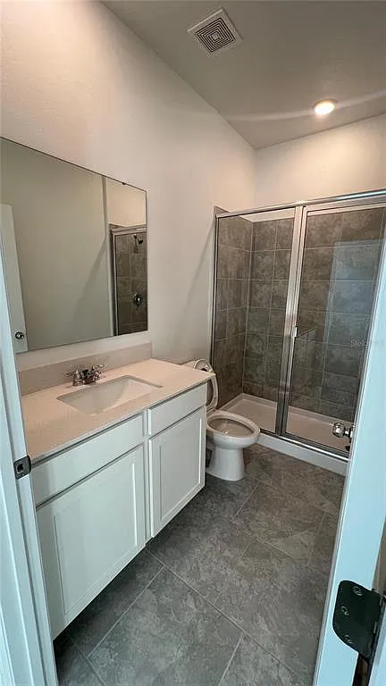 4 bed, 3.0 bath, 2093 sqft, $3,800 — Photo 4
