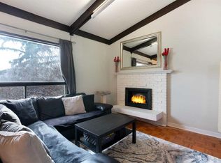 11010 S Bonaventure Dr SE #1513, Calgary, AB T2J 3A8