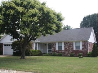 31 White Oak Cir, Searcy, AR 72143
