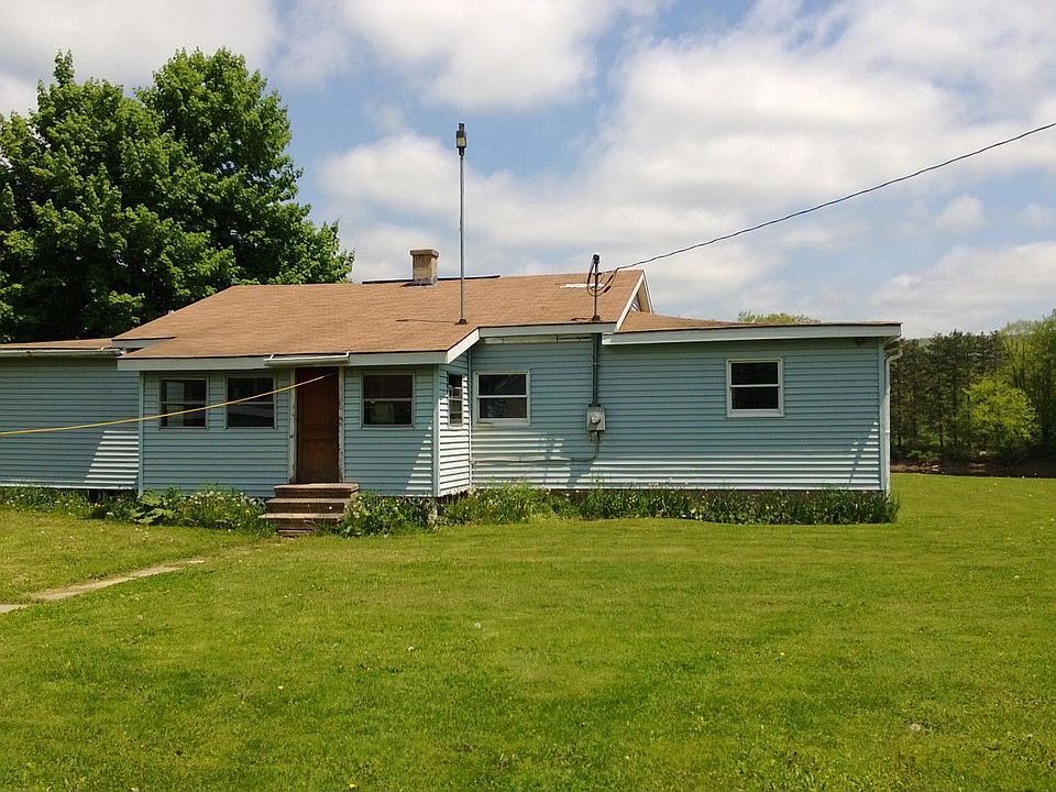 2nd image of 172 Stillwater Rd