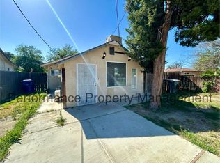 107 Plymouth Ave, Bakersfield, CA 93308