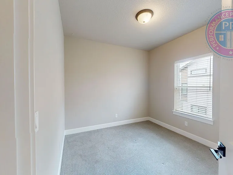 4193 SE 69th Ave — Photo 30