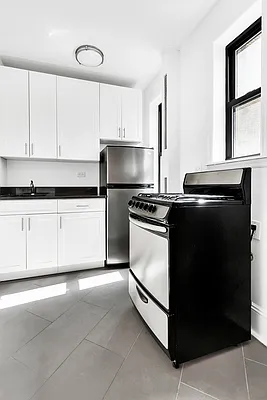 Rented by Cooper & Cooper Real Estate | media 16