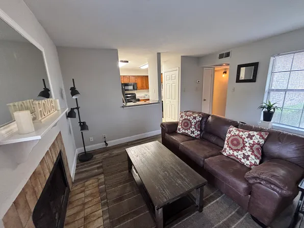 4748 Old Bent Tree Ln, Dallas, TX