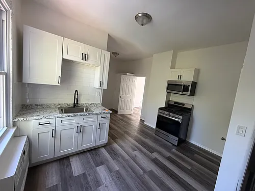 1029 Van Duzer St #3 Photo 1