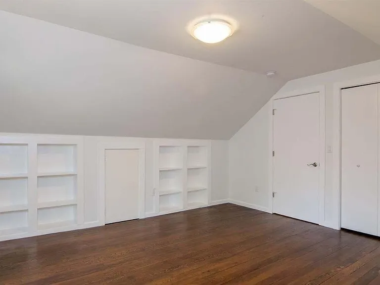 1435 Broadway St — Photo 27
