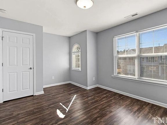 2nd image of 2960 Casona Way