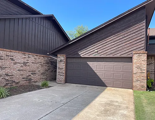 4707 Hemlock Ln Photo 1