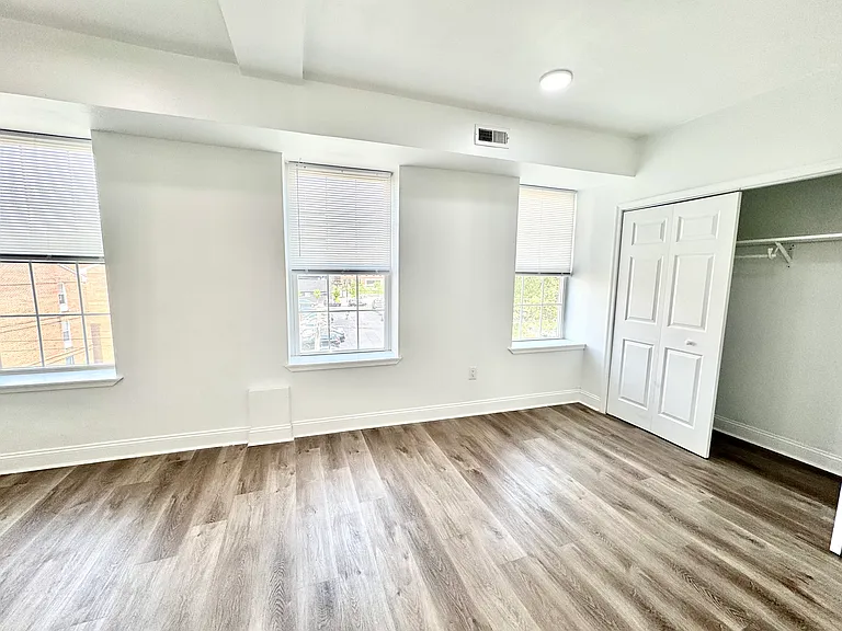 20 N 40th St #31 — Photo 6