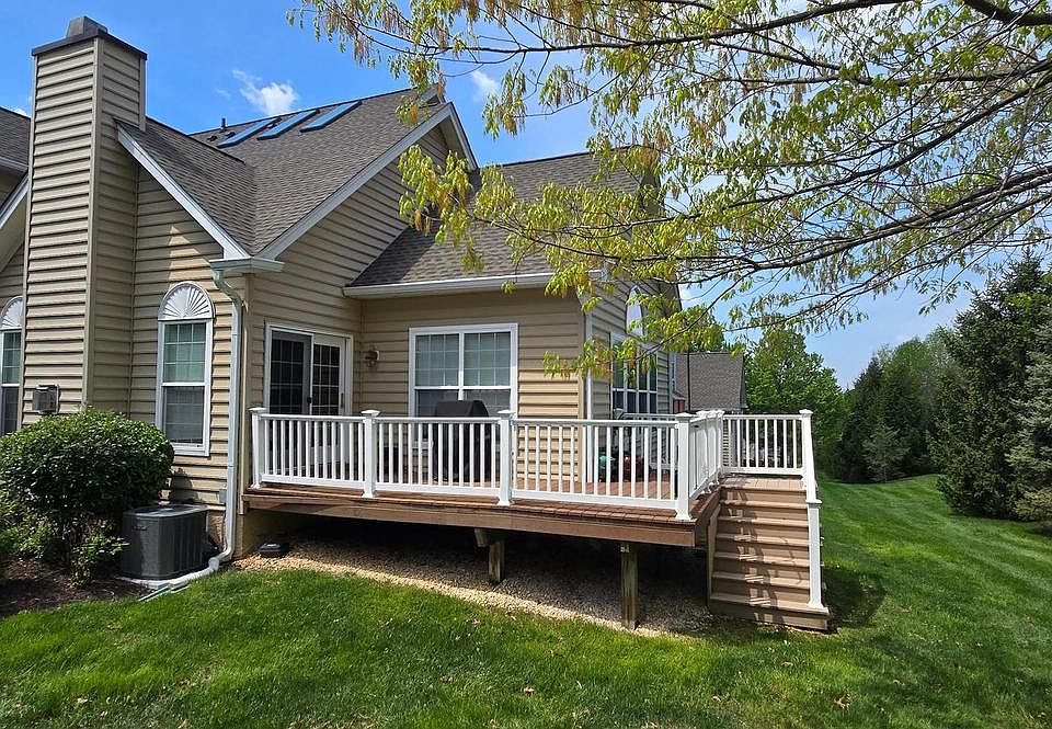 1st image of 33 Sagewood Dr