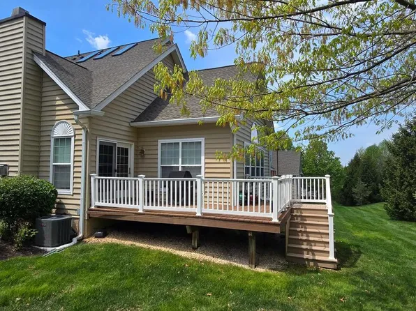 33 Sagewood Dr #12, Malvern, PA 19355