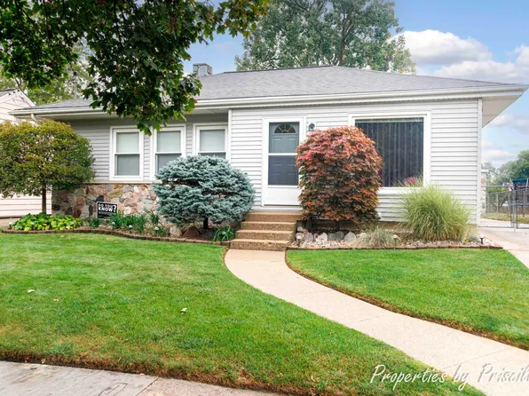 718 Spring Ave NE, Grand Rapids, MI 49503