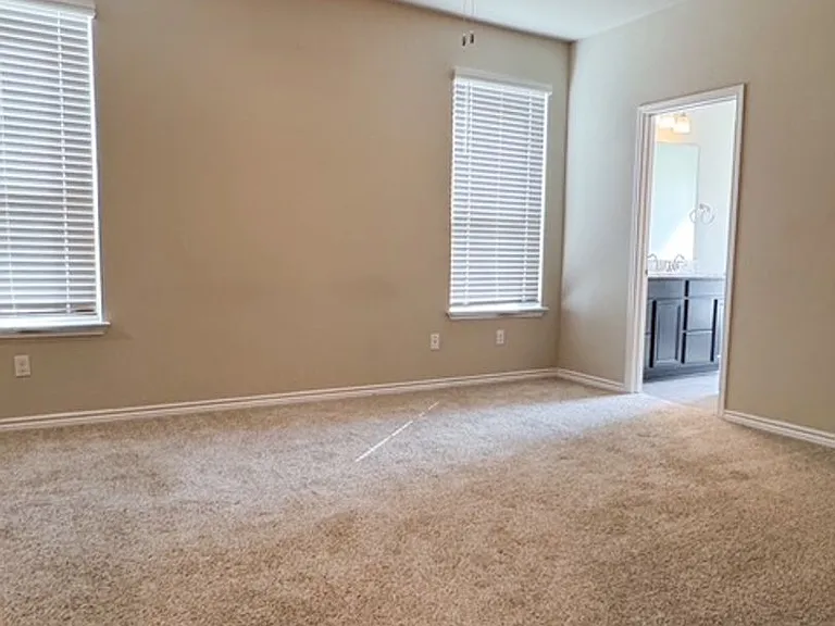 5803 Saint Charles Dr — Photo 10