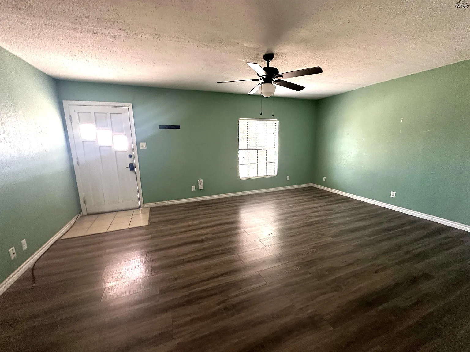 2 bed, 2.0 bath, 1092 sqft, $1,000 — Photo 3