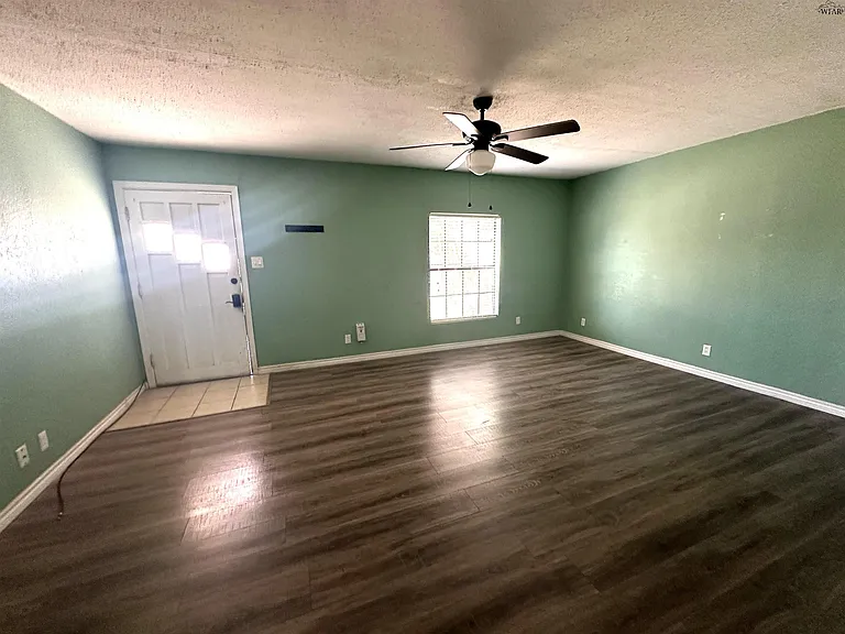 2808 Avenue R — Photo 3