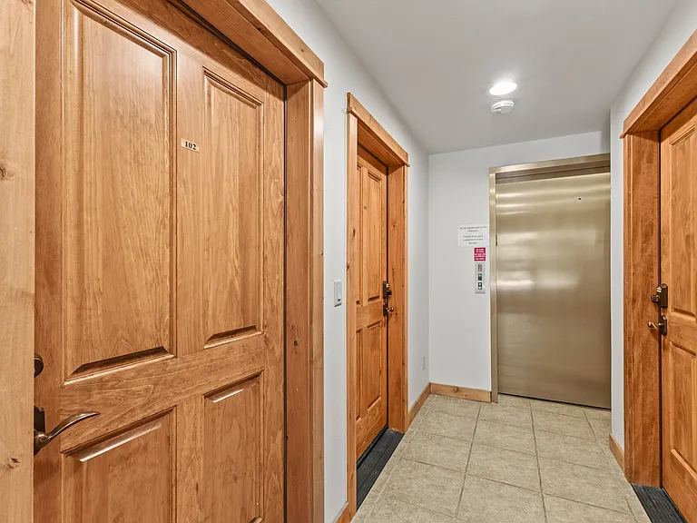 Top Level - Elevator