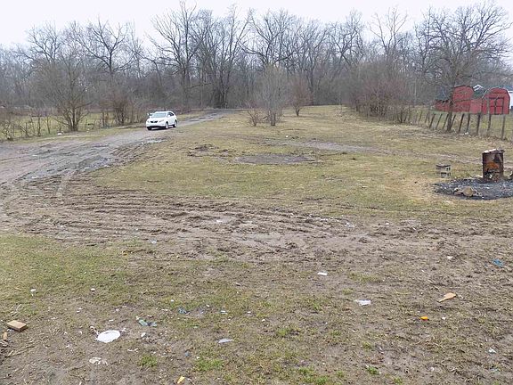 2nd image of 58720 County Road 1
