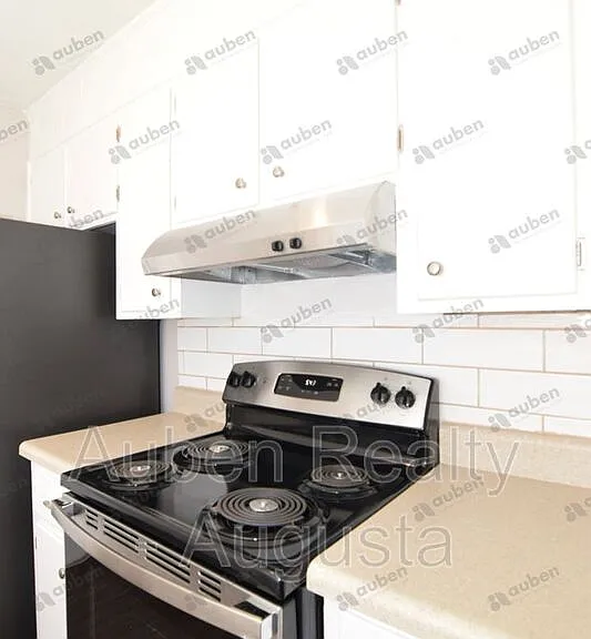 1604 Johns Rd #C — Photo 9