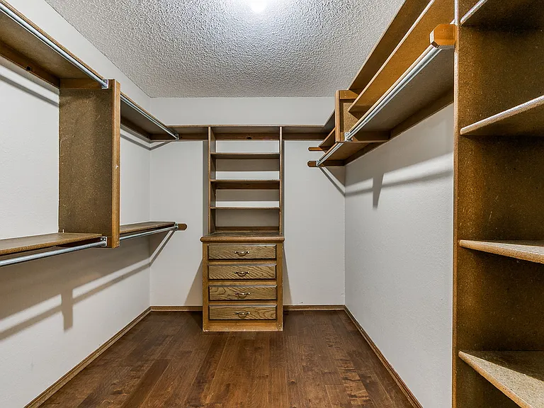 4721 Persimmon Ct — Photo 25