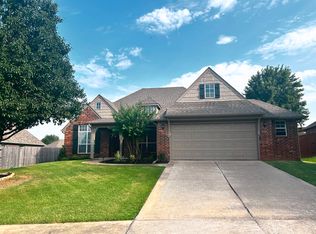 7515 E Jackson Pl, Broken Arrow, OK 74014