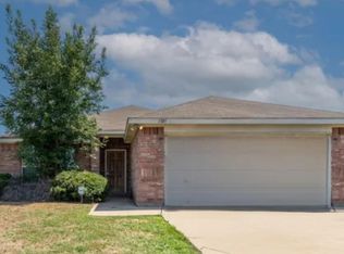 1305 Rosedale Springs Ln, Fort Worth, TX 76134