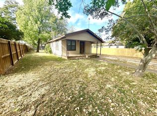 811 S Avenue H, Clifton, TX 76634