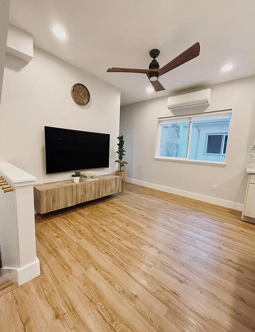 3 bed, 1104 sqft, $4,200 — Photo 4