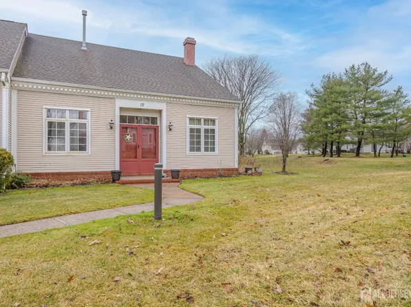 1F Chadwick Ln, Monroe Township, NJ 08831