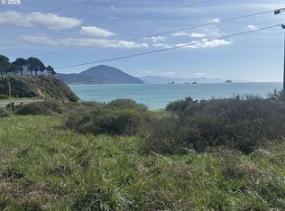 440 5th St, Port Orford, OR