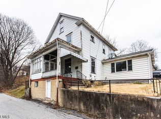 302 Shippen St, Tyrone, PA 16686