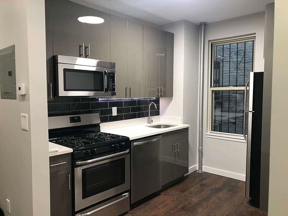 1st image of 2319 Steinway St APT 1R