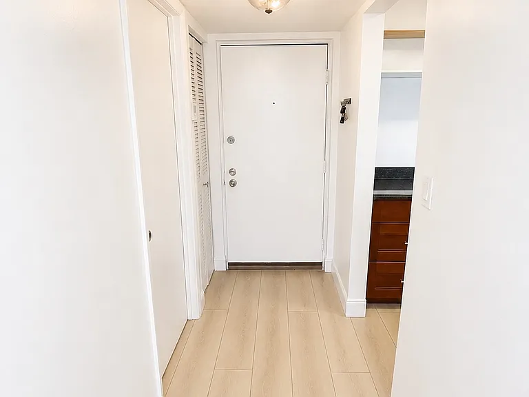 13000 SW 92nd Ave #B208 — Photo 10