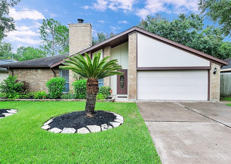 1st image of 1307 Park Knoll Ln