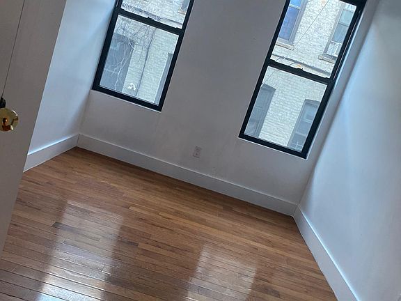 5th image of 1450 Leland Ave #1