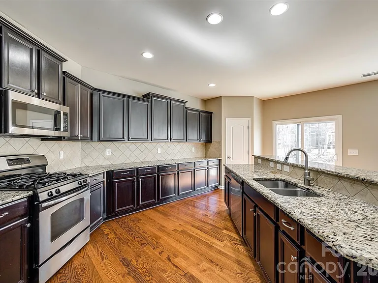 3000 Sewee Ln — Photo 13