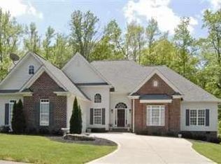 119 Robertson Rd, Taylors, SC 29687